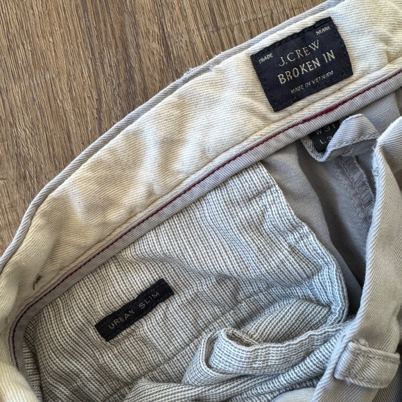 J Crew - 31/30 Broken-In Chino - 3-Pack - Picture 6 of 10